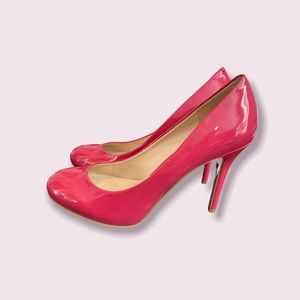 Pink heels new